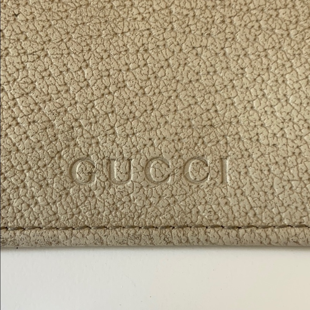 Authentic Gucci Key Wallet - Picture 2 of 8